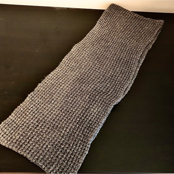 Lot of 3 Scarves- 2 Infinity Style and 1 Cowl Neck Style- Black, Grey and Cream - Picture 3 of 8